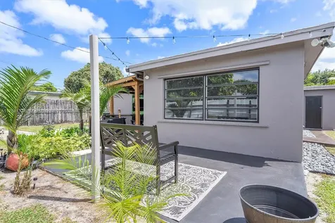 85 NE 171st Terrace North Miami Beach FL 33162