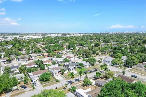 85 NE 171st Terrace North Miami Beach FL 33162