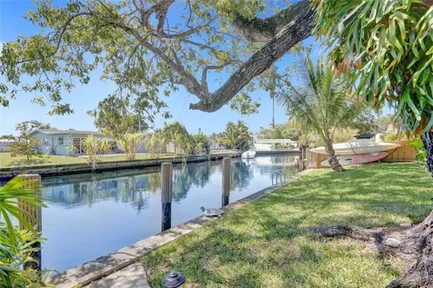 2000 NW 34th Street Oakland Park FL 33309