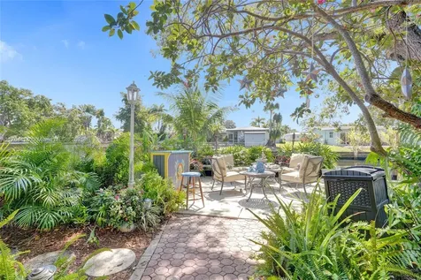 2000 NW 34th Street Oakland Park FL 33309