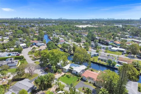 2000 NW 34th Street Oakland Park FL 33309