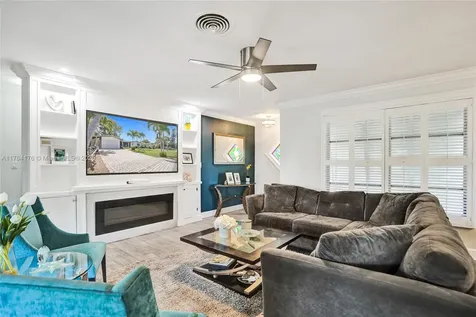2000 NW 34th Street Oakland Park FL 33309