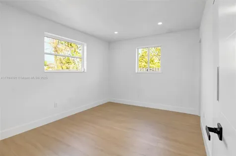 1605 NW 117th Street Miami FL 33167