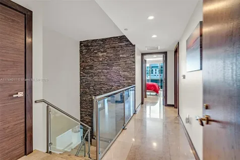 5875 Collins Avenue Miami Beach FL 33140