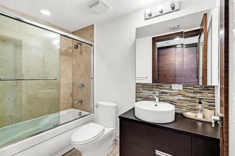 5875 Collins Avenue Miami Beach FL 33140