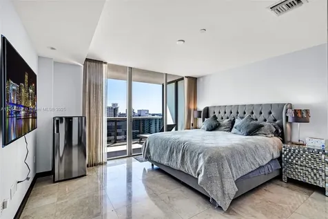5875 Collins Avenue Miami Beach FL 33140
