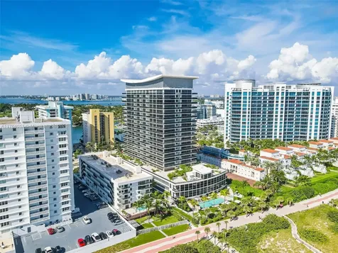 5875 Collins Avenue Miami Beach FL 33140