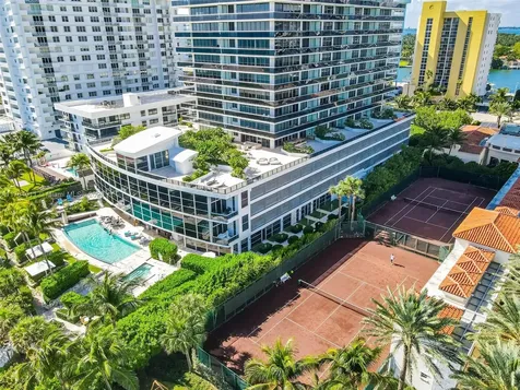 5875 Collins Avenue Miami Beach FL 33140