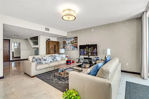 5875 Collins Avenue Miami Beach FL 33140