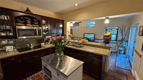 8720 SW 192nd Terrace Cutler Bay FL 33157