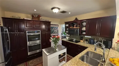 8720 SW 192nd Terrace Cutler Bay FL 33157