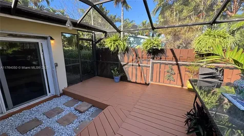 8720 SW 192nd Terrace Cutler Bay FL 33157