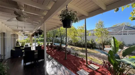 8720 SW 192nd Terrace Cutler Bay FL 33157