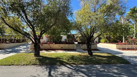 8720 SW 192nd Terrace Cutler Bay FL 33157