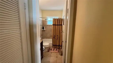 8720 SW 192nd Terrace Cutler Bay FL 33157
