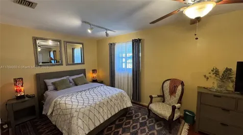 8720 SW 192nd Terrace Cutler Bay FL 33157