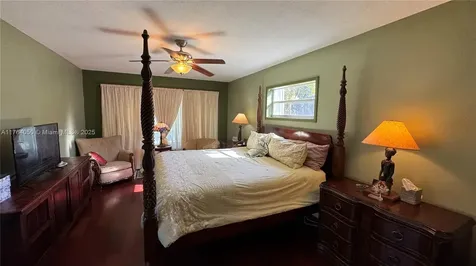 8720 SW 192nd Terrace Cutler Bay FL 33157