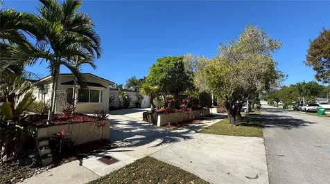 8720 SW 192nd Terrace Cutler Bay FL 33157