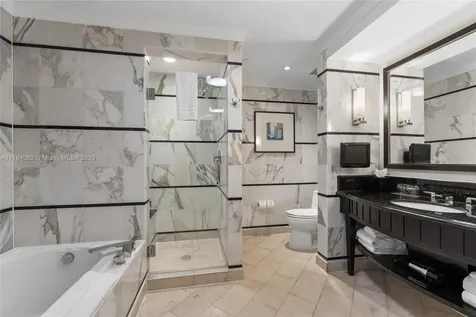 4391 Collins Avenue Miami Beach FL 33140