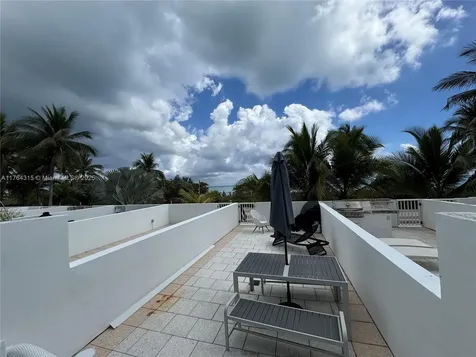 5445 Collins Avenue Miami Beach FL 33140
