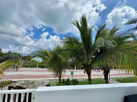 5445 Collins Avenue Miami Beach FL 33140