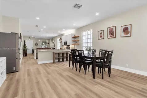 84 Belle Grove Lane Royal Palm Beach FL 33411