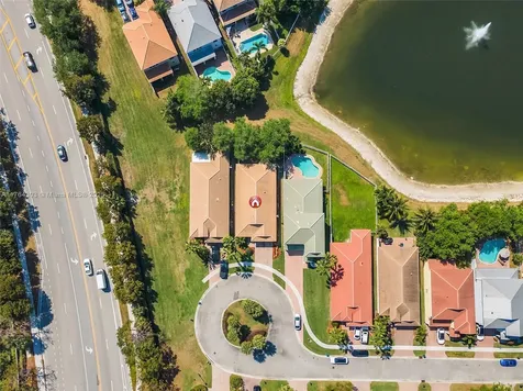 84 Belle Grove Lane Royal Palm Beach FL 33411