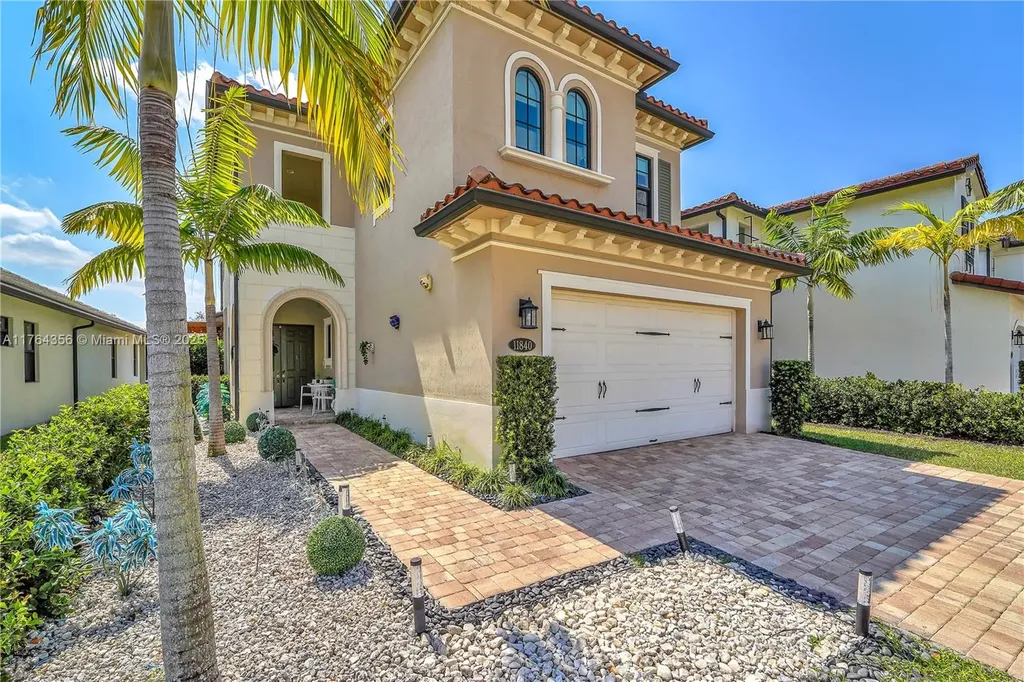 11840 SW 13th Court Pembroke Pines FL 33025