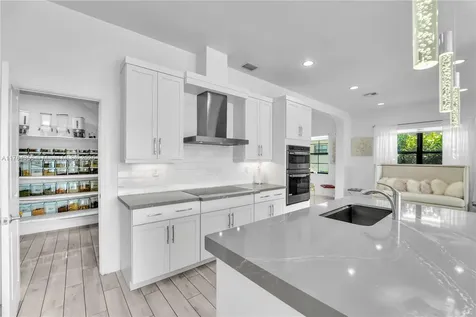 11840 SW 13th Court Pembroke Pines FL 33025