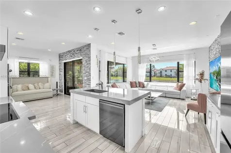 11840 SW 13th Court Pembroke Pines FL 33025