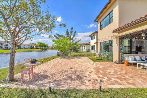 11840 SW 13th Court Pembroke Pines FL 33025