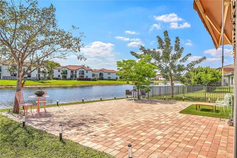 11840 SW 13th Court Pembroke Pines FL 33025