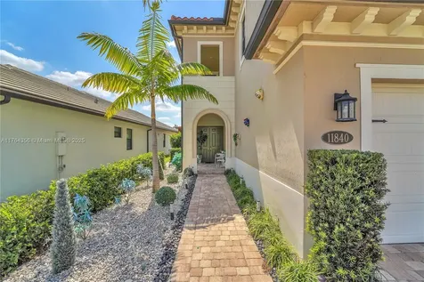 11840 SW 13th Court Pembroke Pines FL 33025