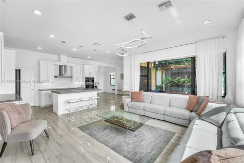 11840 SW 13th Court Pembroke Pines FL 33025