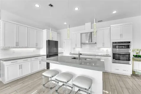 11840 SW 13th Court Pembroke Pines FL 33025
