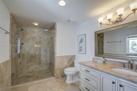 16461 NE 34th Avenue North Miami Beach FL 33160