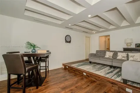 16461 NE 34th Avenue North Miami Beach FL 33160