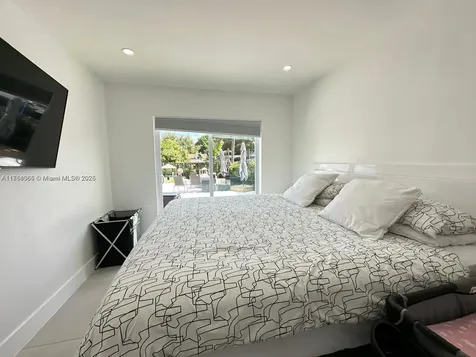 8320 Taft Street Pembroke Pines FL 33024