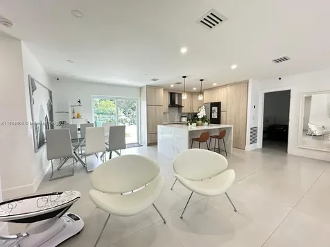 8320 Taft Street Pembroke Pines FL 33024