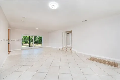8265 SW 118th Terrace Miami FL 33156