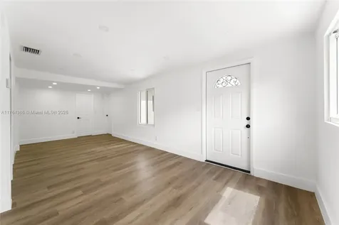 4202 NW 31st Avenue Miami FL 33142