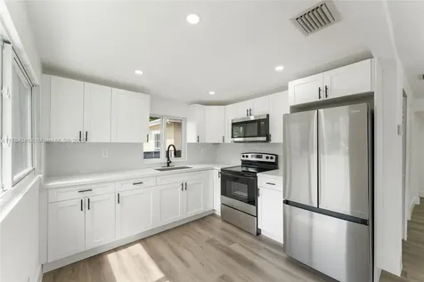 4202 NW 31st Avenue Miami FL 33142