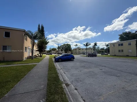 417 NW 84th Street Miami FL 33150