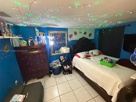 417 NW 84th Street Miami FL 33150