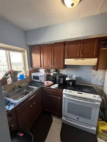 417 NW 84th Street Miami FL 33150