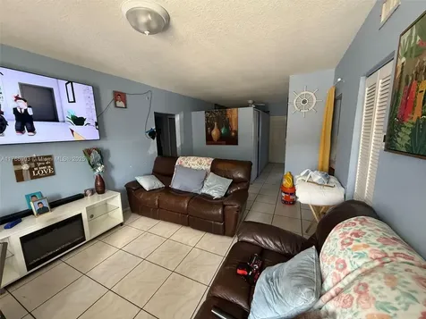 417 NW 84th Street Miami FL 33150