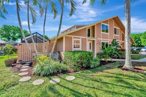 141 Maplecrest Circle Jupiter FL 33458