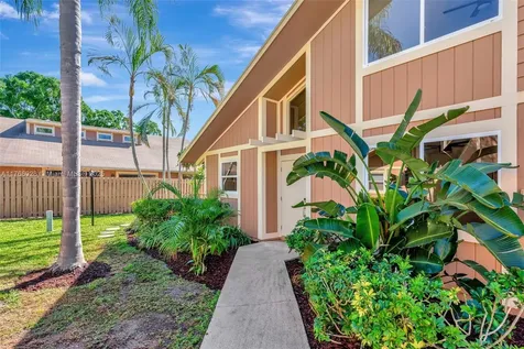 141 Maplecrest Circle Jupiter FL 33458