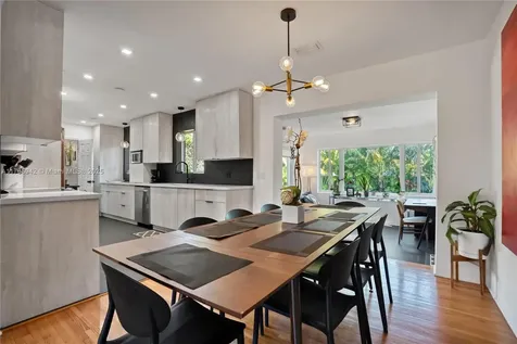 185 NW 115th Street Miami FL 33168