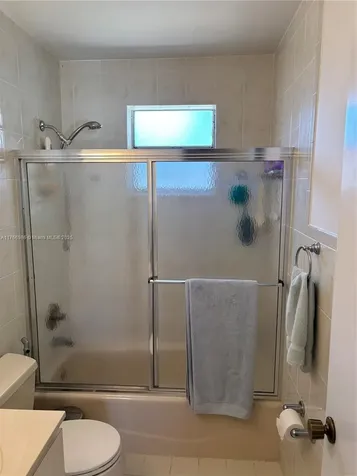 10275 SW 26th Terrace Miami FL 33165